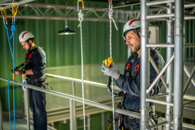 TRABAJOS VERTICALES 4